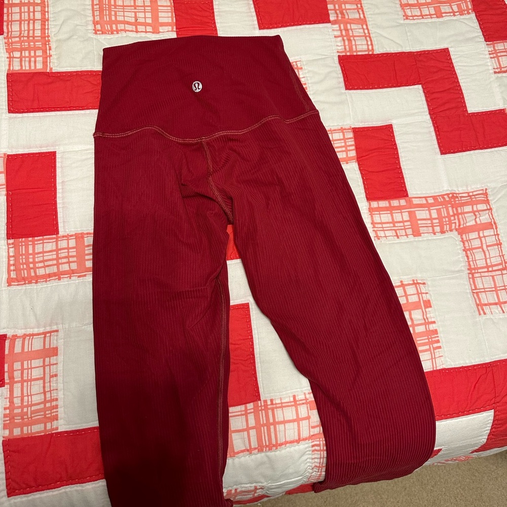 Lululemon ribbed align’s
